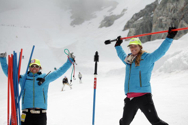 Founders of the Ski Racing Sisterhood: Shona and Anna